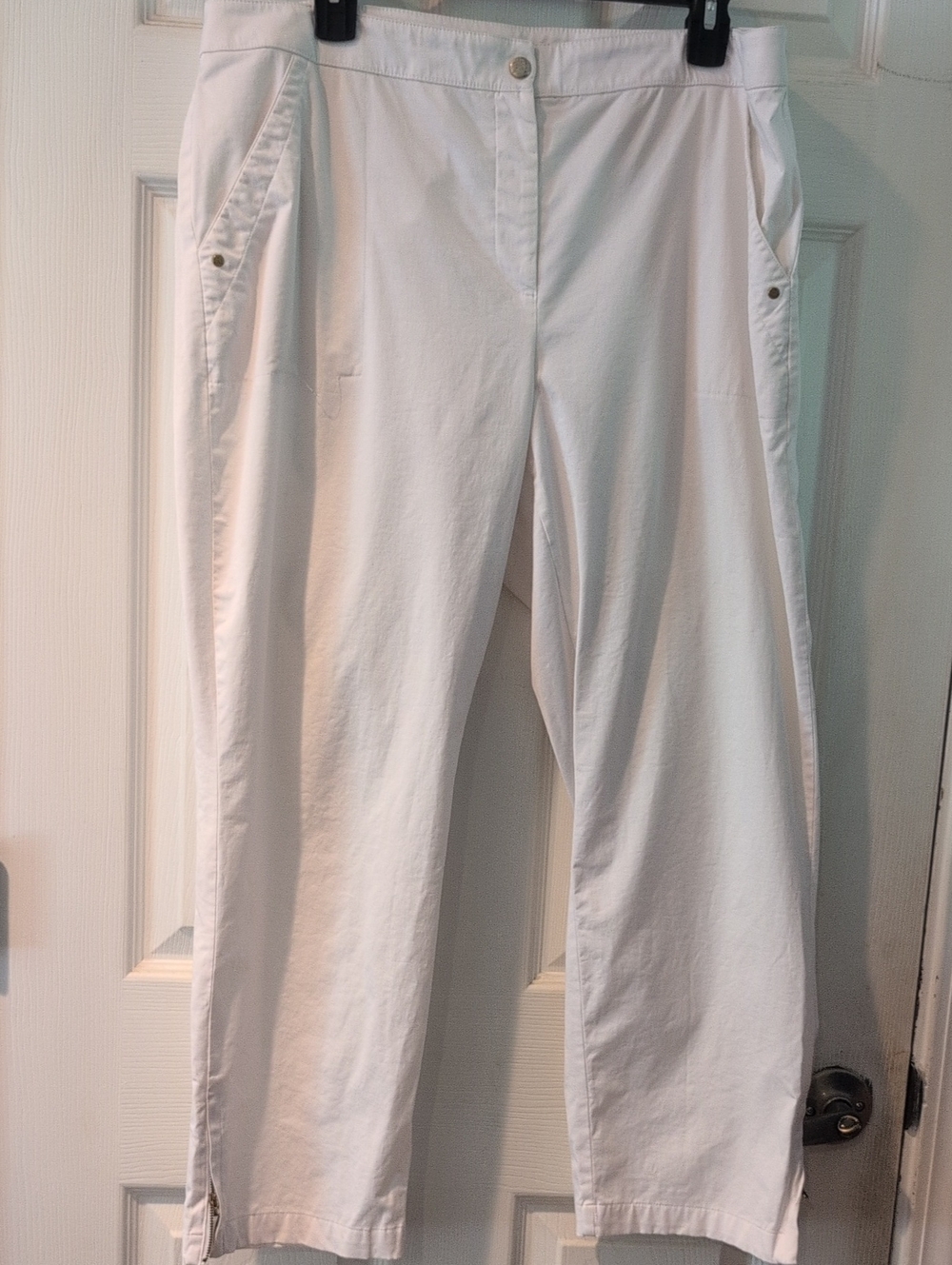 White Ankle-Length Women's Pants